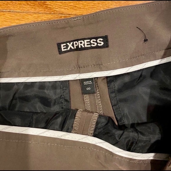 Express shorts - Picture 2 of 4
